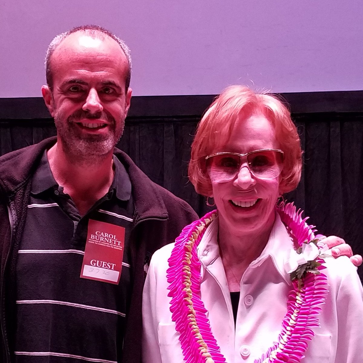 A thrill to meet Carol Burnett during her #Hawaii shows. Hear her interview as my guest last week hawaiipublicradio.org/post/hprs-all-… @carolburnetthq <a href="/BurnettGeeks/">Carol Burnett Geeks</a> <a href="/CBurnettPage/">Carol Burnett</a> #CarolBurnett