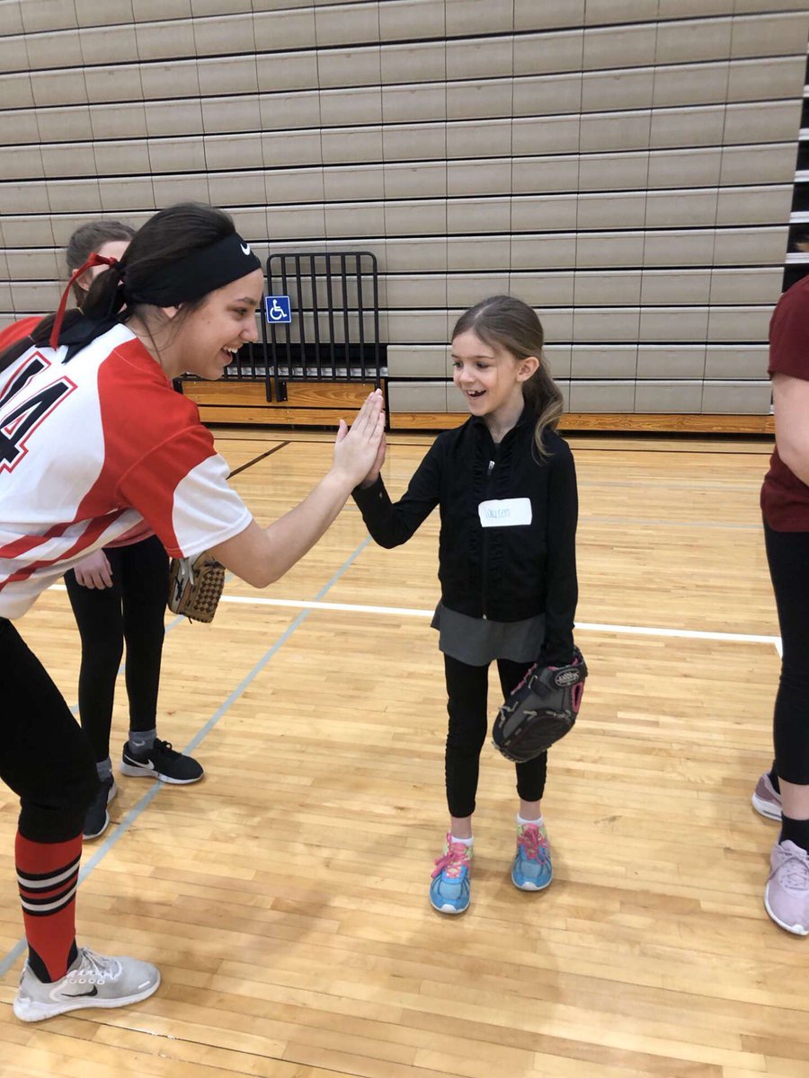 softball_bees's tweet photo. Here’s to another great kids clinic! Thank you to all the youth players for making it a great day! ❤️🥎 https://t.co/BVU3xMcwiD