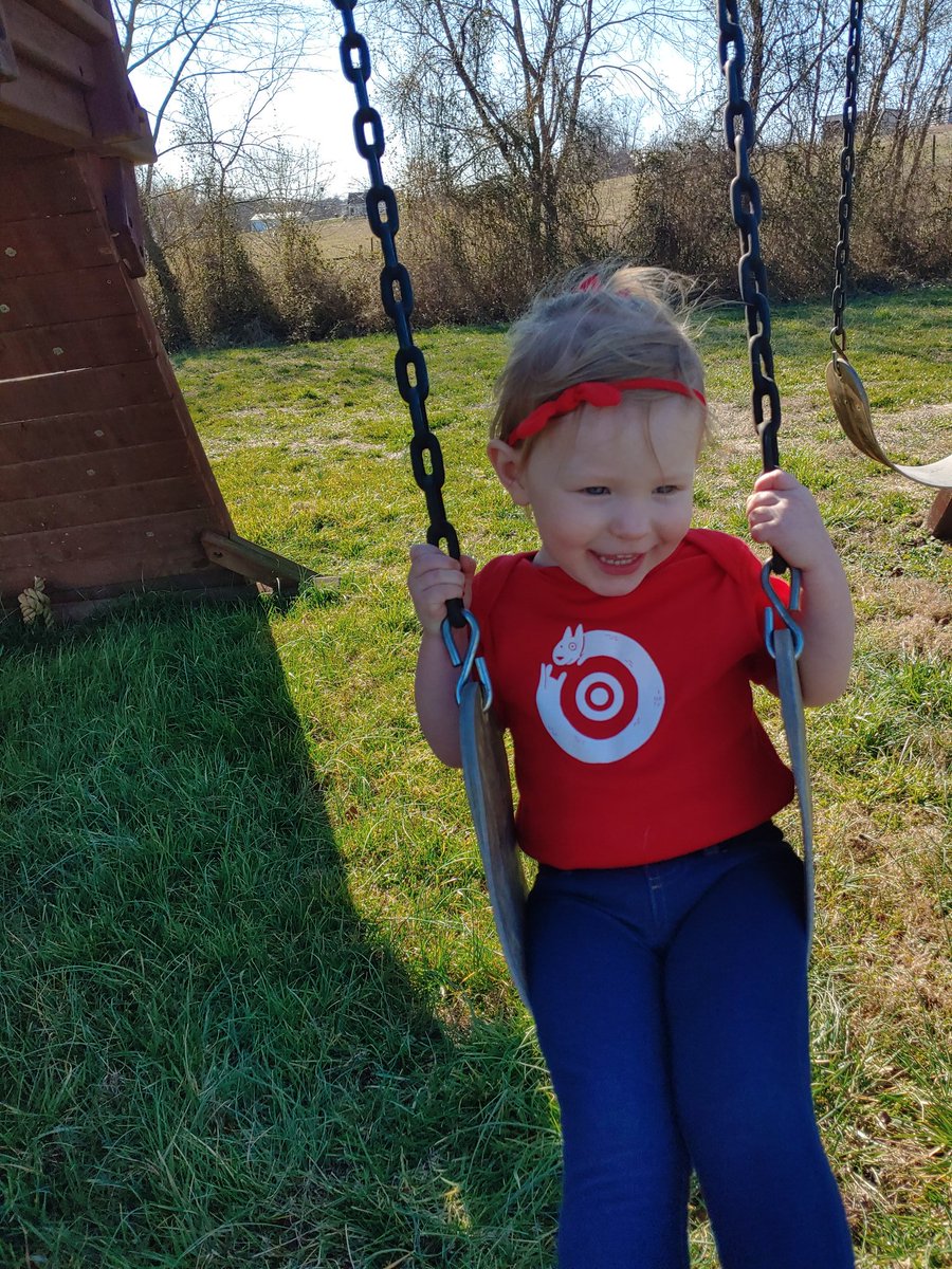 Kelly Osborne tweet media