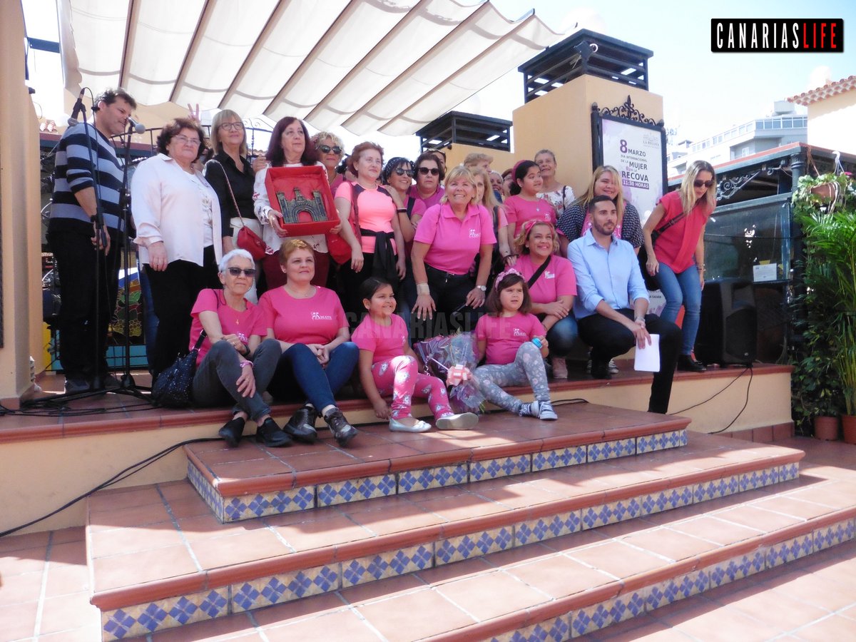 canarialife's tweet photo. #DiaInternacionalDeLaMujer en la #Recova @santacruz_ayto https://t.co/qT07uEdU78