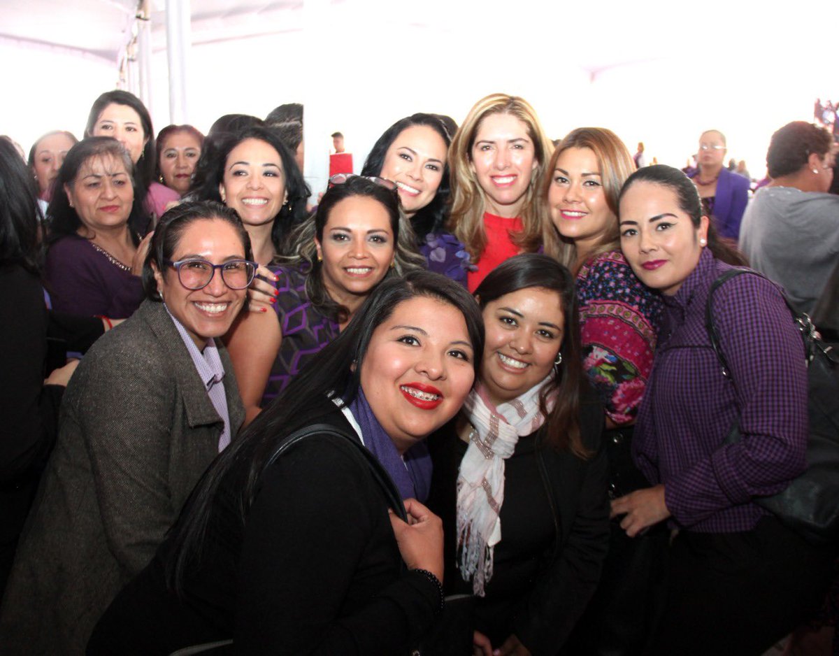 AlejandraDMV's tweet photo. El mejor ejemplo de convicción, trabajo, compromiso y lealtad para una mujer, está en otra mujer. ¡Que vivan las mujeres mexiquenses! #NosotrasVamosConTodo (4) https://t.co/hg0E97yb0j