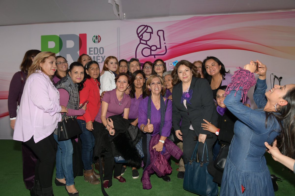 AlejandraDMV's tweet photo. El mejor ejemplo de convicción, trabajo, compromiso y lealtad para una mujer, está en otra mujer. ¡Que vivan las mujeres mexiquenses! #NosotrasVamosConTodo (4) https://t.co/hg0E97yb0j