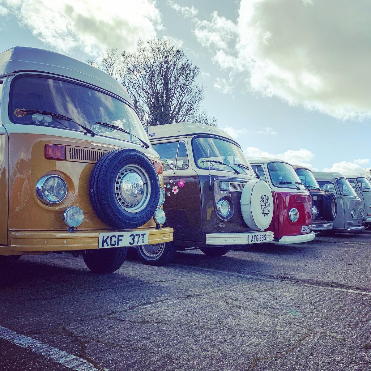 Popbangcolour's tweet photo. All of the colours in the @Type2Detectives car park for the @pcgb meet up today #PCGB #Type2Detectives
Type 2 is an absolute cave of cool stuff, if you haven’t been, go, lovely team with just so much to look at.
...the floor is flat to paint on and create artwork upon too. 👍🏻 https://t.co/tLCXwlhbyK