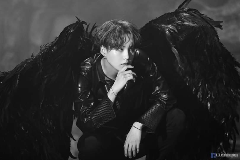 MichiPark5's tweet photo. Happy birthday to this man
#HappyBirthdayYoongi 
#HappySUGAday 
I wish you a good health and sleep well💜💜💜💜💜

@BTS_twt https://t.co/CcXnQDdCI7