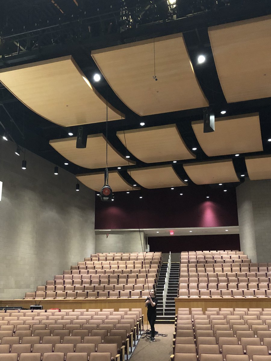 rmhselectrics's tweet photo. First time on LX and already fixed 2 spotlights #swingawrench #gotessa #strike https://t.co/W5KfekeoVT