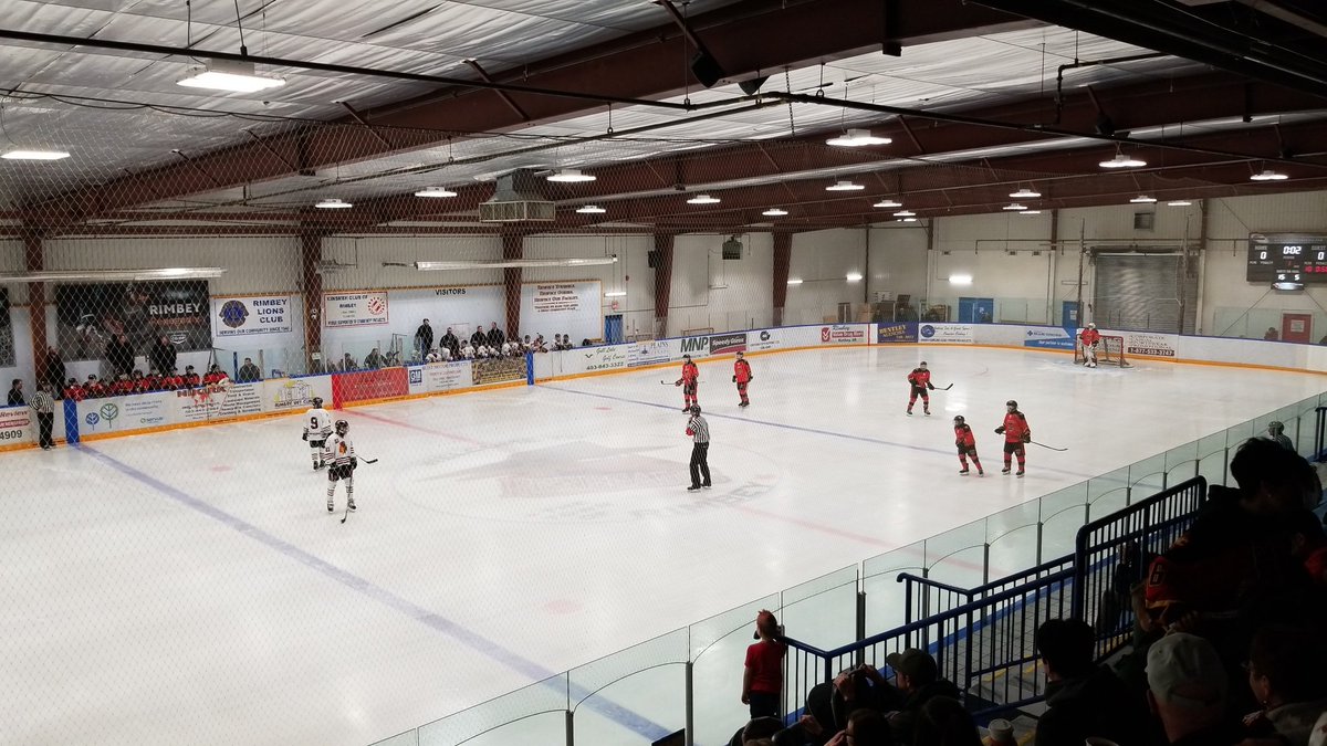 Tigs 0
Wheatland 0

After 1 period of play.

Shots 15 - 5 Tigs