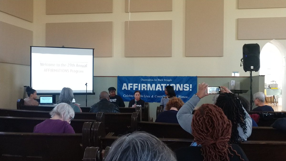ModestDweeb's tweet photo. "Don't be afraid to assert your rights" - Denise #stlvote #missourivote #voterrights #womynvote #election2020 @OBS_STL https://t.co/ozBaDDqWU1
