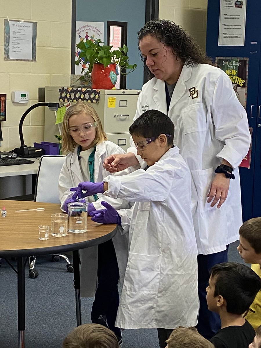 abecker99's tweet photo. We loved Career Day at Spring Valley! Thank you to Mrs. Derosier and everyone who helped organize it, as well as our wonderful speakers. We learned how to write a contract, how hats are made, and what it takes to become an opera singer and a scientist! @SVEmisd https://t.co/wdejTBtjre