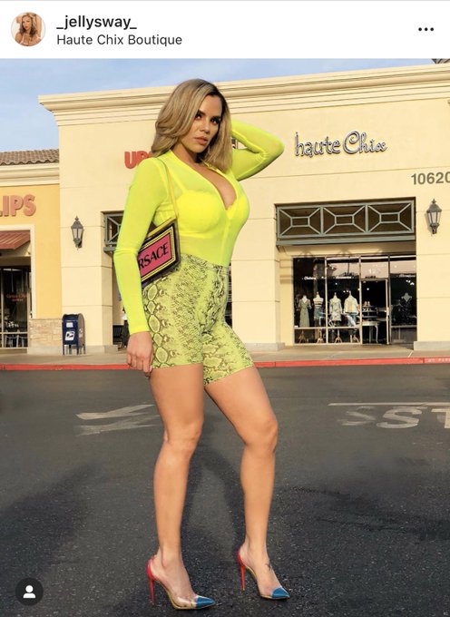 1 pic. ✨? Go follow and support my Beautiful friend & her store!!! ???https://t.co/IyY9G9Qjfp @hautechixvegas