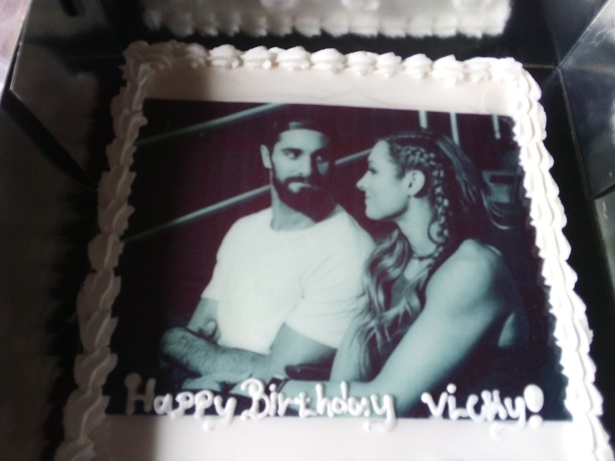 vicky_deadly's tweet photo. This was my birthday cake.. And Man its awsome!! @BeckyLynchWWE @WWERollins I loved it!
Pls retweet it and tag them so they can see it!
#deadlies #brollins #desciples https://t.co/iKQ3Rw5Q2t