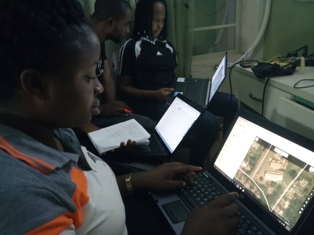 GraceOnyebuchi's tweet photo. Our #IWD2020 #OpenDataDay  @UniqueMappers #Nsukka #UNN closed up with Open Data Mapping training-the-trainers Mapathon session and #UNN Campus buildings were mapped  by the LionMappers Student Leaders
@VictorS60596921 @hotosm #ODD2020
@osmafrica @OSMNigeria 
@youthmappers @UNICEF https://t.co/1McNGpORm6