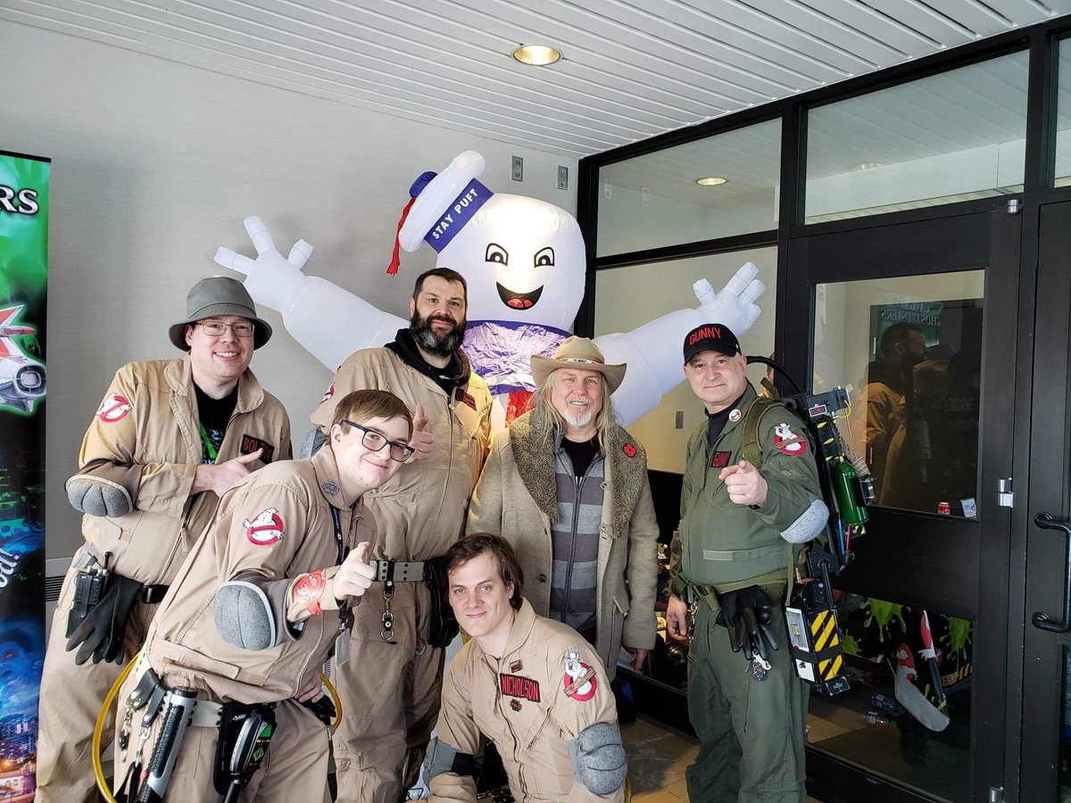 CalgaryGB's tweet photo. We got to hang out with Scott Cozens from @CanadianPickrs today. #ghostbusters #whoyagonnacall #canadianpickers #scottcozens #staypuft #yyc #yycgb #calgary https://t.co/vGMZBmRfZV