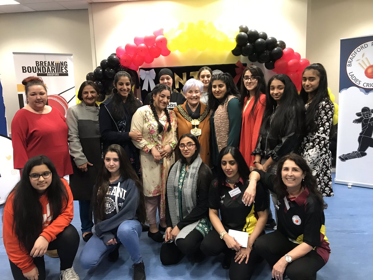 LordMayorBD's tweet photo. The Lord Mayor giving an inspirational speech at the Bradford Park Avenue Ladies IWD event this evening @BpalCricket https://t.co/QvcgKAi4LF