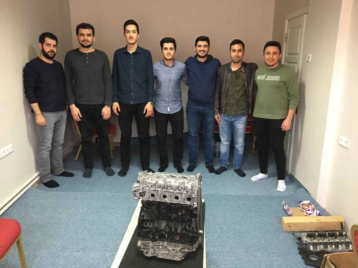 mimcemuhder's tweet photo. 2 günlük Uygulamalı Pistonlu Motorlar eğitimimizi gerçekleştirdik.
#motor #pistonlu #ankara #mühendislik #mühendis #egitim #türkiye https://t.co/orER6ce91Y