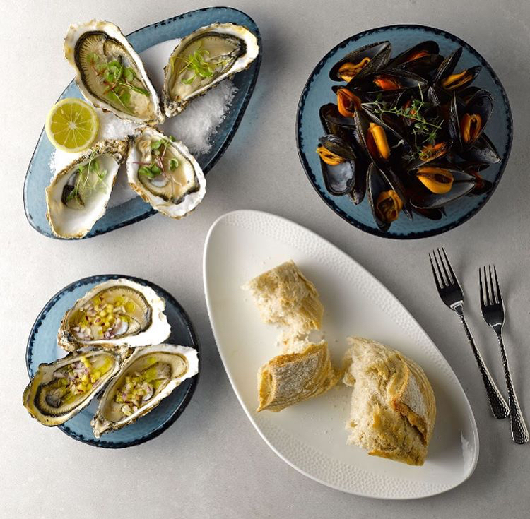 AlphaCateringEq's tweet photo. Introducing Churchill’s Isla range with new shapes and sizes. https://t.co/J6kcbOU8TL