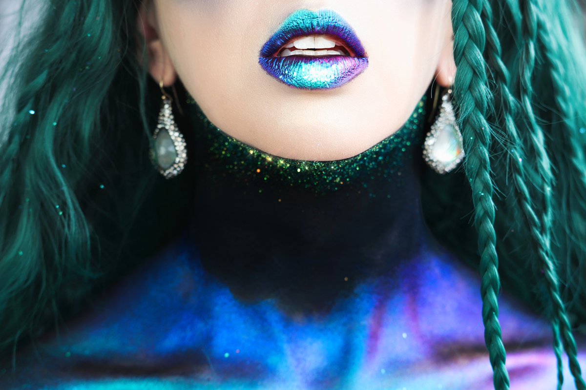 kearalachelle's tweet photo. Used @JeffreeStar @MorpheBrushes #bluebloodpalette for this look! Check tweet below for more makeup details! #morphebabe https://t.co/c9ksBG6uDz