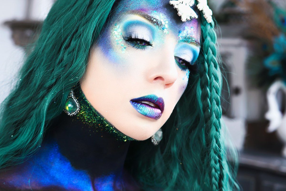 kearalachelle's tweet photo. Used @JeffreeStar @MorpheBrushes #bluebloodpalette for this look! Check tweet below for more makeup details! #morphebabe https://t.co/c9ksBG6uDz