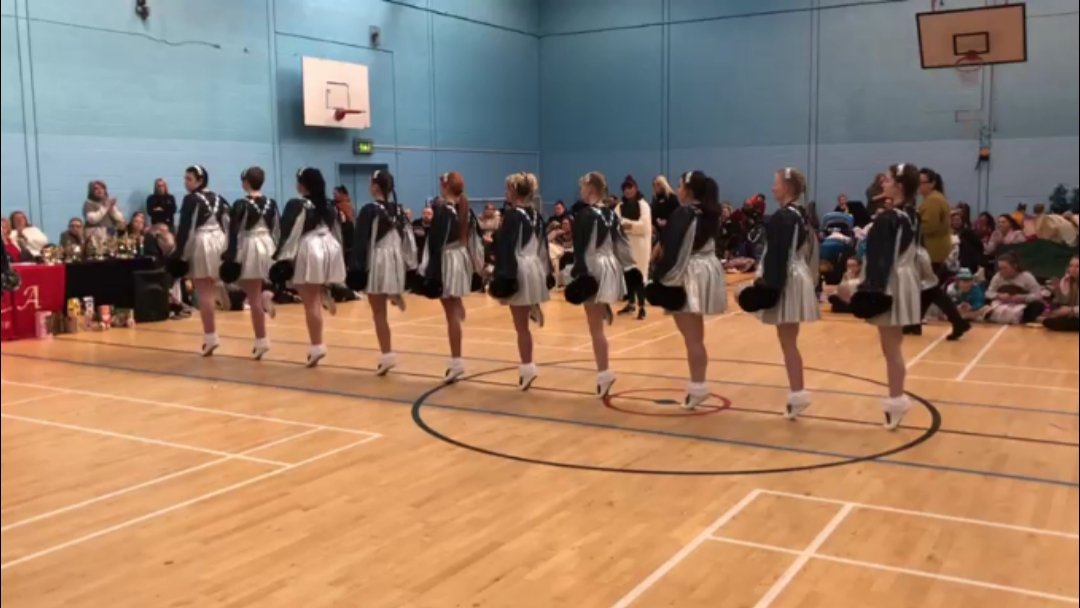EllaWil60384964's tweet photo. Fusion Seniors 2020 Dancing for our Angel #FamilyMatters #Fusionseniors2020 #NETTYSBARMYARMY π€π€ https://t.co/M5MZqdlpjx