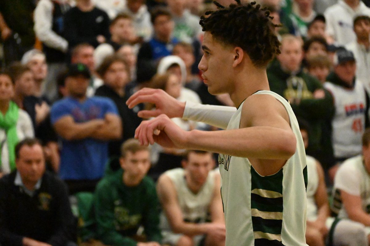 HendrickenHawks's tweet photo. Congratulations to Varsity Basketball on their Division I Championship win this afternoon over North Kingstown! 

The Hawks, led by Sebastian Thomas ‘21, grinded out a thrilling come-from-behind win in the waning minutes of the game. 

Now, onto the state tourney!

#BeGreatToday https://t.co/G3QetDynql