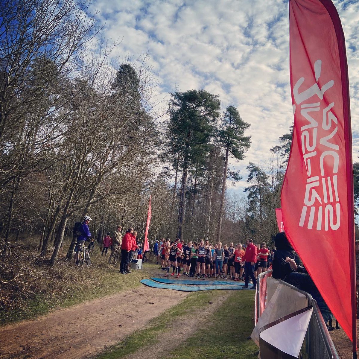 Inspireraces's tweet photo. Great turnout for the #thetfordtrailshalfmarathon this morning at #HighLodge! Well done to all the runners and thank you to our partners in making the first #thetfordtrailshalf a success! @ForestryEngland https://t.co/LkeXlOiYHT