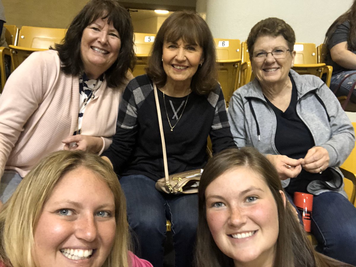 jaxlef14's tweet photo. These ladies are just a few who have  Encouraged me, Taught me, Loved on Me and Prayed for me throughout so many seasons of my life. 

So today I celebrate the amazing women I get to walk through life with everyday! 

#InternationalWomensDay https://t.co/QPHXbDUoUK