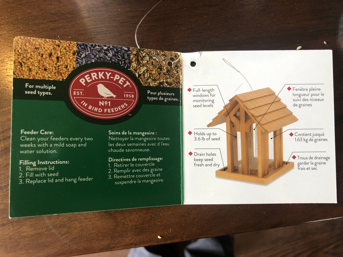 Natbat's tweet photo. New bird feeder up at home in SF! Let’s see what birdies we get up here
🧵Thred from our Menlo Park bird feeder... https://t.co/bUHG1sgIzv https://t.co/3J6MbymoFR