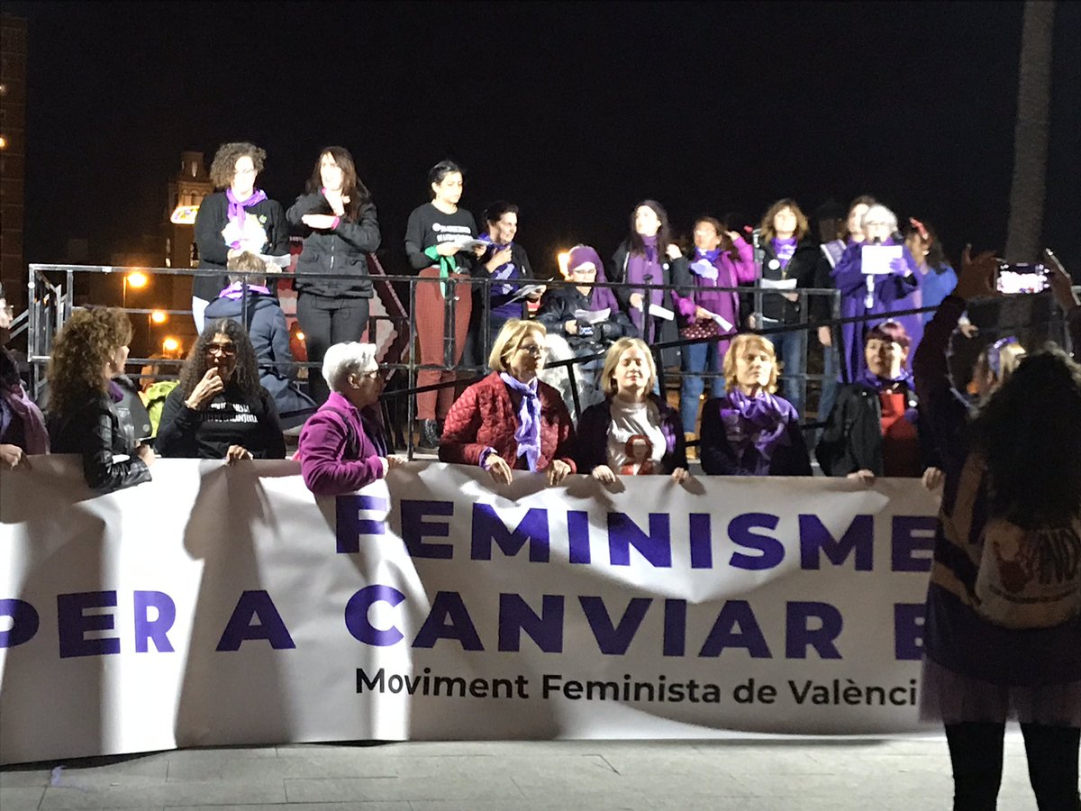 donesordesv's tweet photo. Día Internacional de la Mujer 2020: "Soy de la Generación Igualdad: Por los derechos de las mujeres" @Carmenlse socia de @AVSPERSONASSORD 
#8M  #8deMarç #DiaInternacionalDeLaMujer    #DiaInternacionalDeLaDona  #somosmujeressordas 💜💟💜 1/2 https://t.co/HzqLtPX6Ny