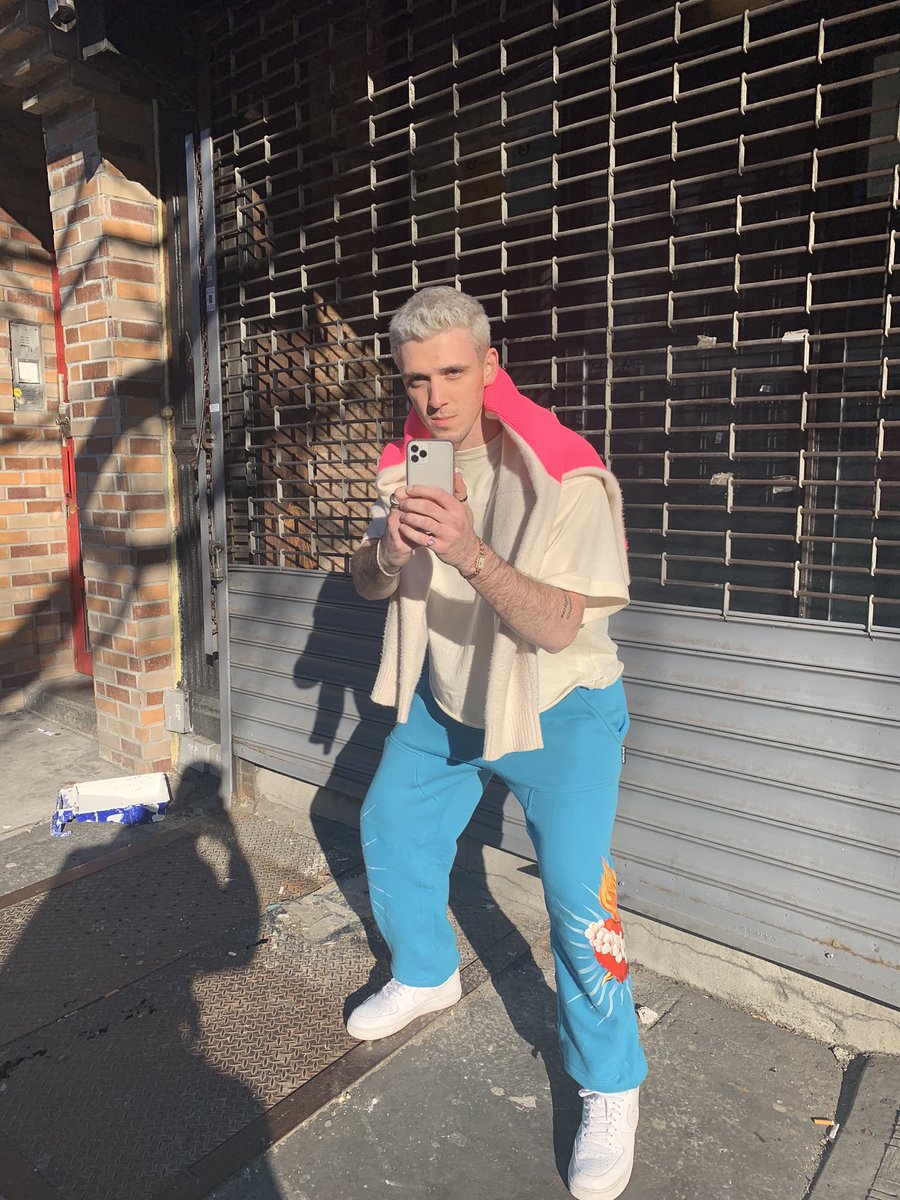 lauvsongs tweet picture