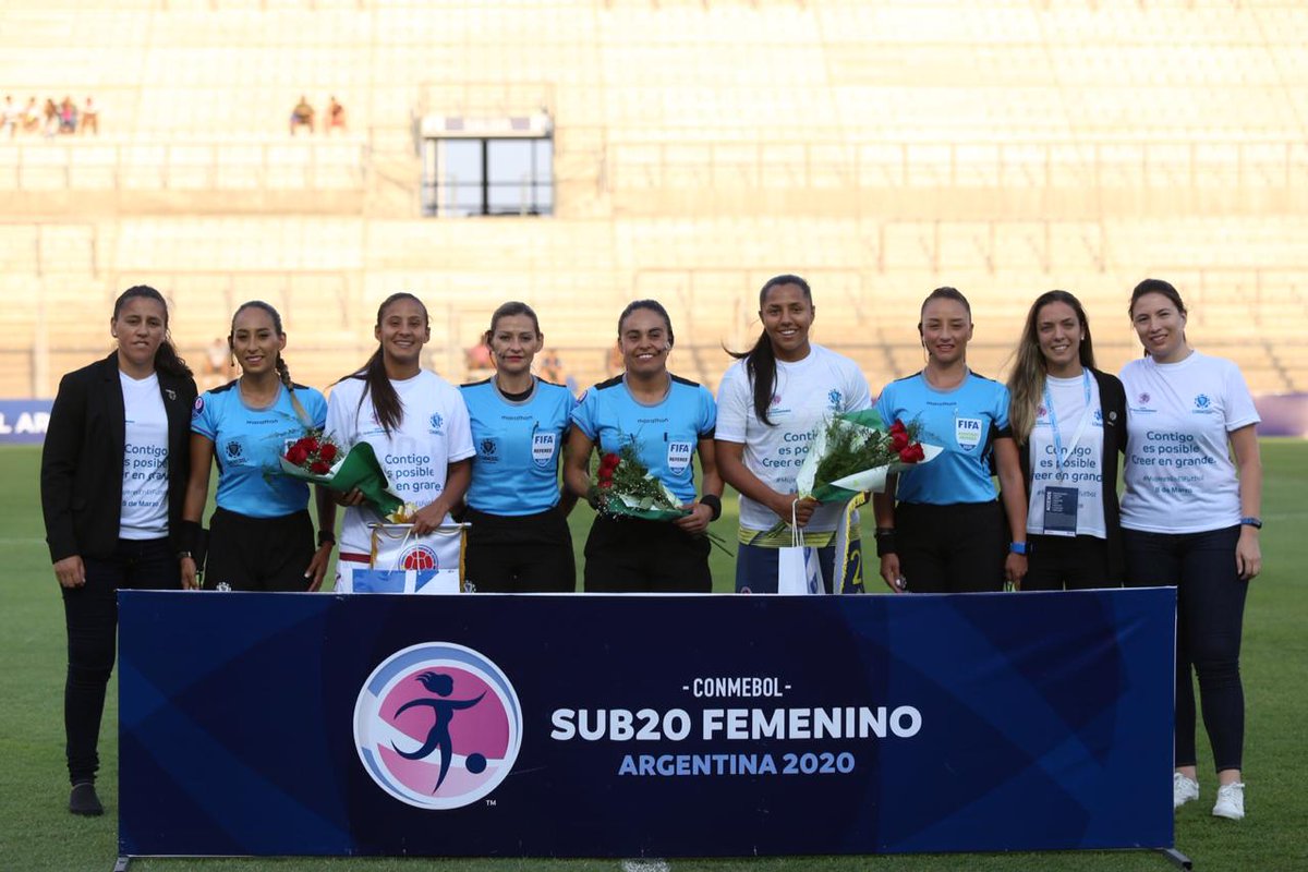 Así dábamos inicio al #DiaInternacionalDeLaMujer en la CONMEBOL #Sub20Femenino 💐

Las #MujeresEnElFútbol son una realidad.

#CreeEnGrande