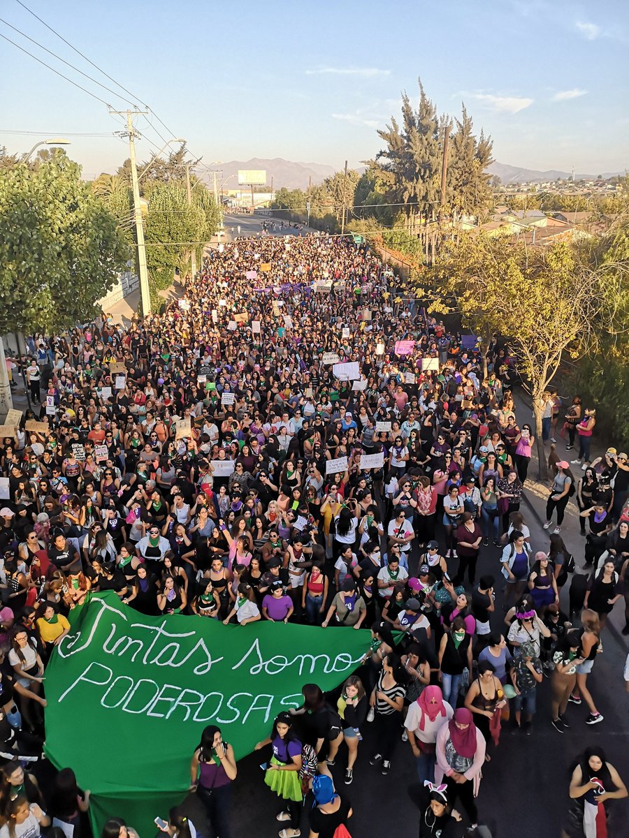 _gabrielaVA's tweet photo. Limache - Villa Alemana - El Belloto 💜💚
#DiaInternacionalDeLaMujer #8M2020 #Valparaiso #PoderosasMargaMarga #MargaMarga https://t.co/O9ZTo2AHfA