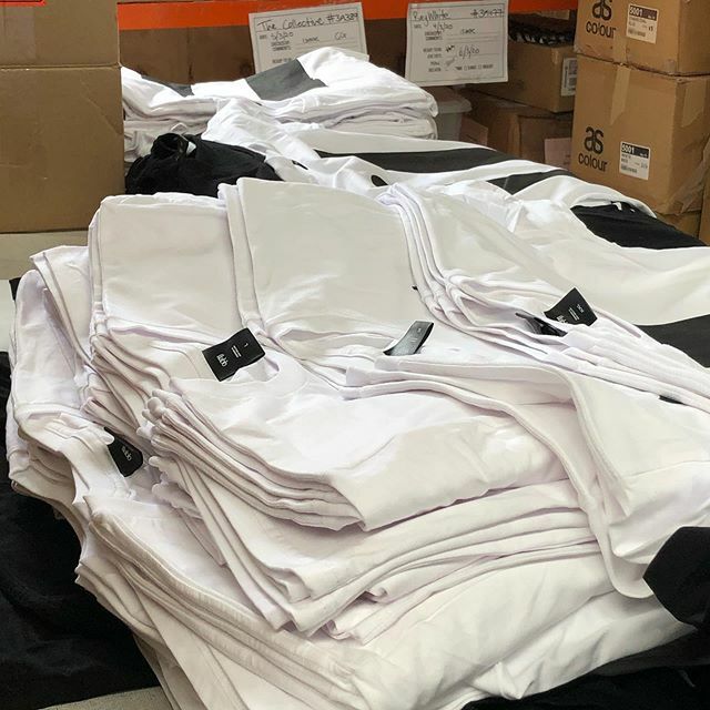 ESPonline's tweet photo. Stacking shit up on a Monday morning.
.
.

#excellentscreenprinters #screenprinting #tshirtprinting #madeinnewzealand #plastisol #plastisolink #customtshirts #customtshirtprinting #screenprinter https://t.co/7tPC5F4a1r https://t.co/cfKbrCnMkt