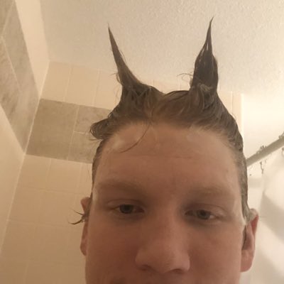 bradyjackson32's tweet photo. #NewProfilePic https://t.co/EMCytTUcRF