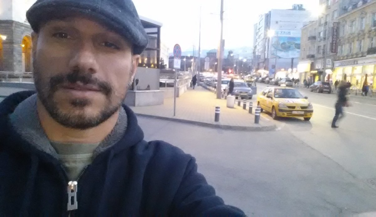 JoelSepelJOELSE's tweet photo. #Sofia🇧🇬 #Bulgaria🇧🇬 #Bulgaria #SofiaBulgaria #JoelSepelnSofia #JoeleSepelInSofia #JoelSeInSofia #JoeleSepelInSofia🇧🇬 #ItalianShowMan #JoeleSepel #JoelSe #joelsepel #crumblenot #giuseppeguarino #superperformer #MusicoCrumbleaNot #superdotato #cn #esserebendotato #guarinogiuseppe https://t.co/jpGH0gLjIm