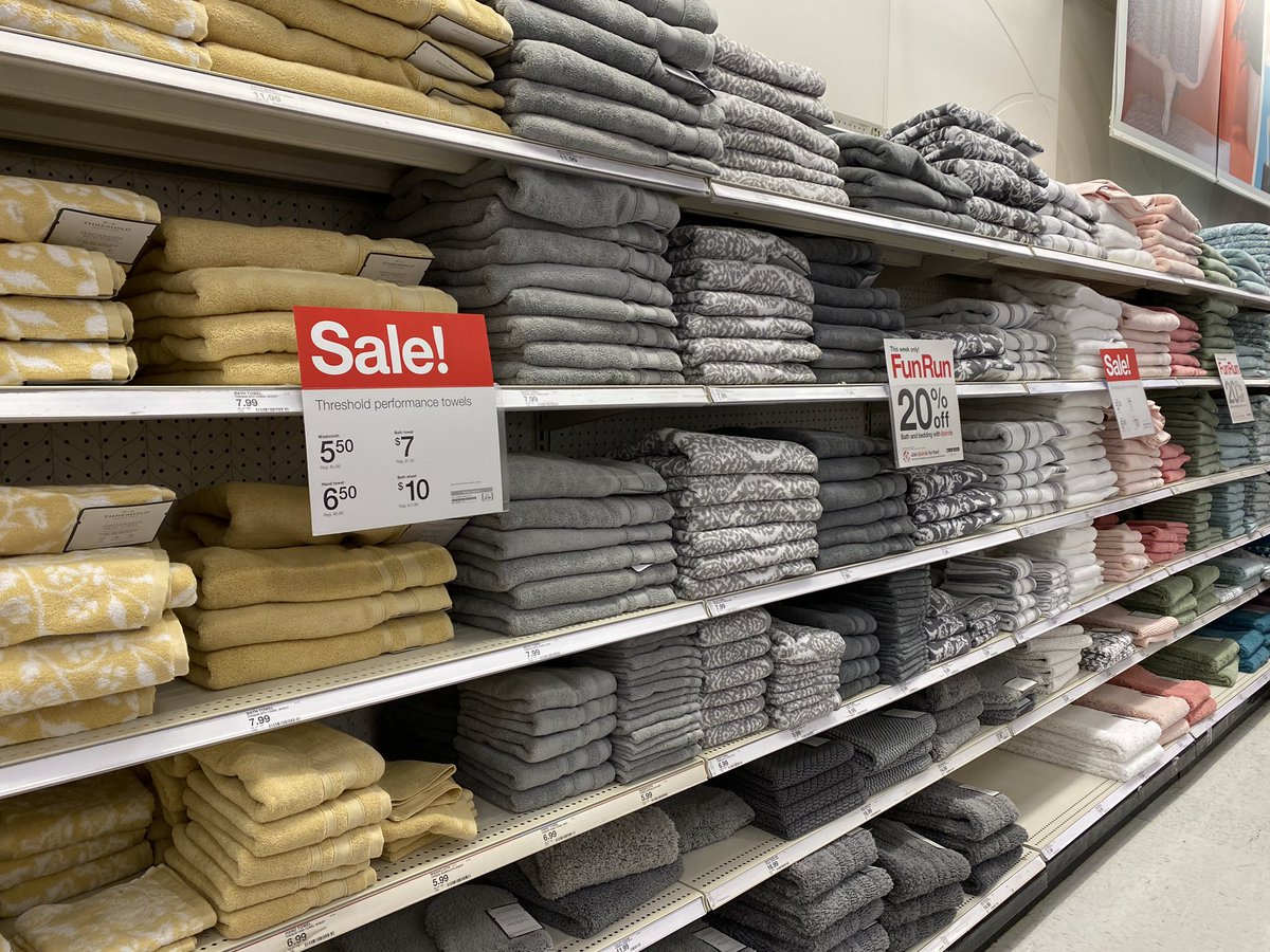 FrontlineNewsGp's tweet photo. @KHOLMESlive These towels are looking mighty good now...😂.  #NoTPNoProblem https://t.co/wKtnYk4RjN