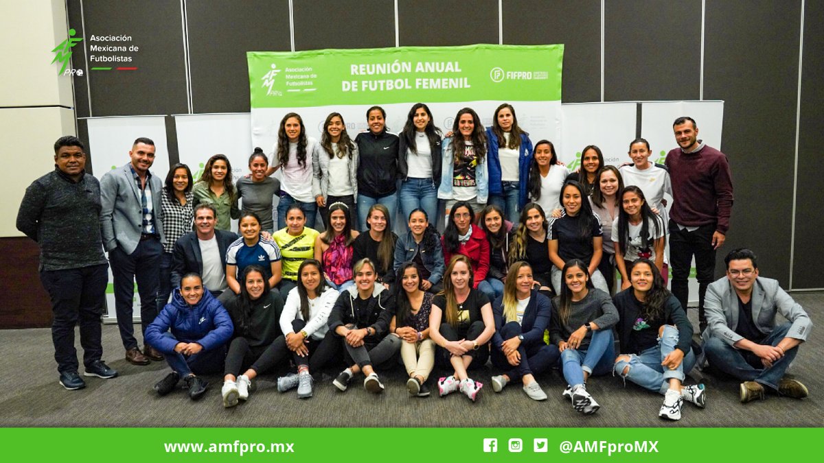 En el #DíaInternacionalDeLaMujer concluye reunión de trabajo con las Jugadoras del futbol mexicano en la que se abordaron temas diversos en pro del #FutbolConEquidad.
#FutbolistasUnidos
#SoyAMFpro