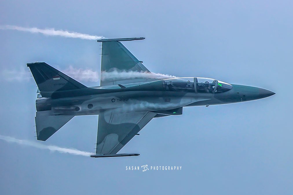 Sasandrie's tweet photo. T50i @_TNIAU https://t.co/QVAZ7KwZbU
