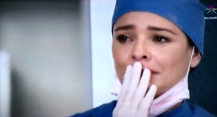 DaniArenasCol's tweet photo. Pobre Ana por fin comprende que David a la รบnica mujer que Ama es a Regina. ๐โค๐ญ๐ @MedicosOf #TeamDavina โค @liviabritoof @gretelvaldez @DanArenas #TeamMedicos #Capitulo86 #FinalMรฉdicos https://t.co/FGtOLqhyo1