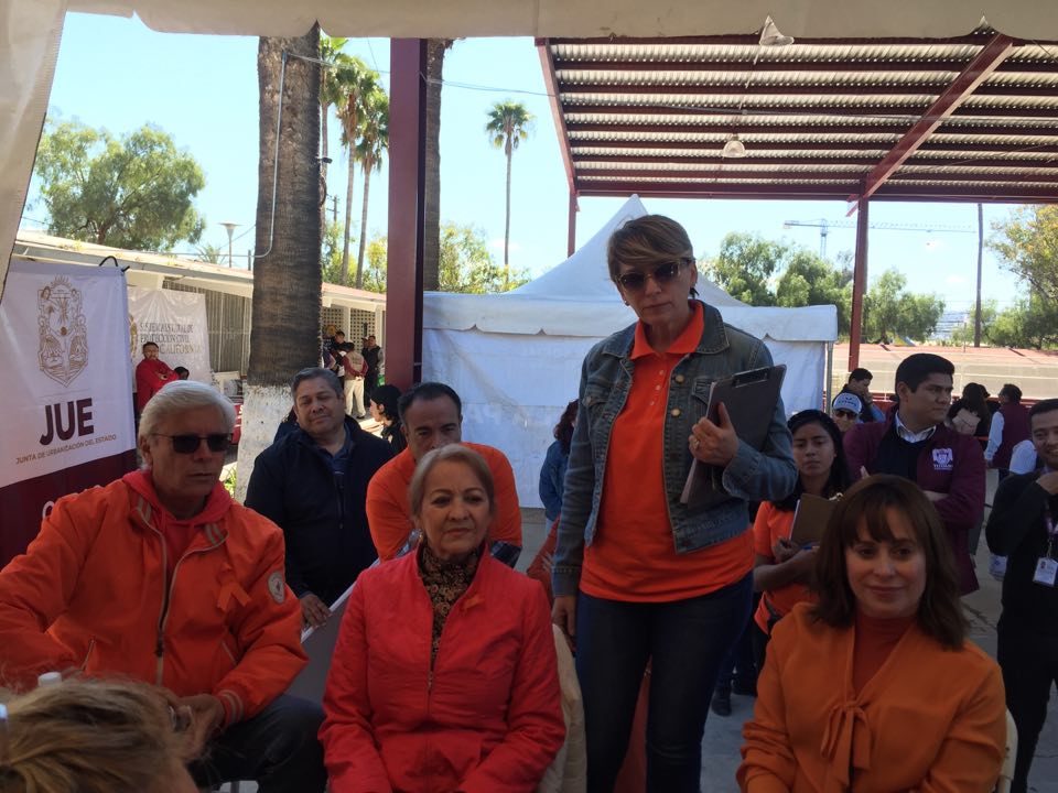 Atendiendo las solicitudes ciudadanas en la Colonia Libertad de #Tijuana en la Jornada por la Paz encabezada por el Gobernador <a href="/Jaime_BonillaV/">Jaime Bonilla Valdez</a> #GobiernoEnMarcha