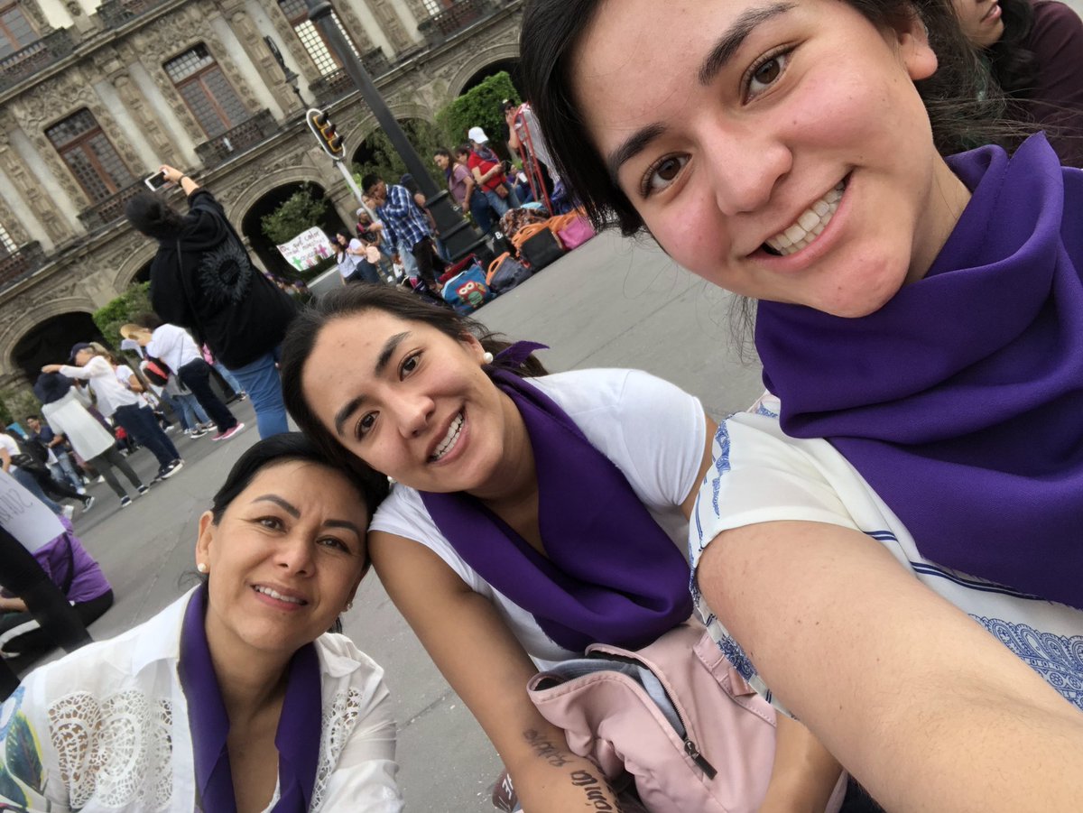 LMonicaLopezB's tweet photo. ¡Cansadas pero muy muy satisfechas de haber levantado la voz! @moni_rebollo @mire_rebollo https://t.co/FTFJqV5K9f