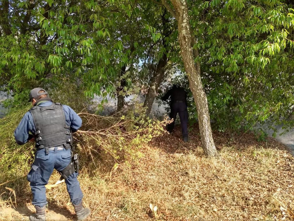 PoliciaSsc's tweet photo. La Policía de Montaña de la #SSCTLX al realizar recorrido hacia San Felipe Cuahutenco ubica un conato de un incendio en terreno de labor y parte del bosque mismo que es extinguido en su totalidad.
#PorUnTlaxcalaSeguro
#CrecerJuntos2020 https://t.co/Ql1SQdBaOQ