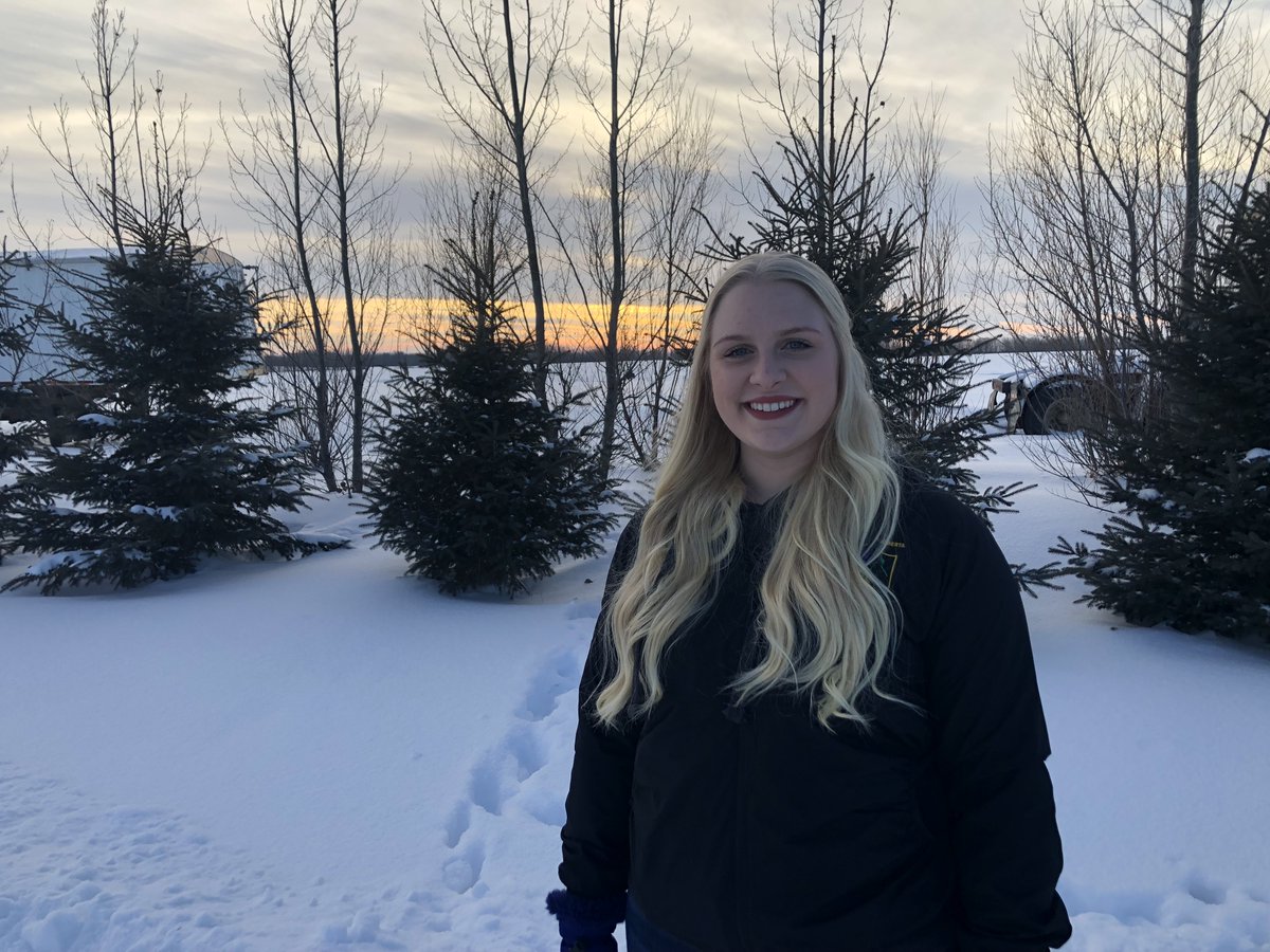 ceres_alberta's tweet photo. Sister Sunday goes to Genna ππ
Genna is in her 4th year of Honours physiology. She grew up on a beef and grain farm by Rosalind. Genna has held many positions in Ceres and she is considered to be very knowledgeable in all areas of Ceres.
#ceresab #sistersunday #sisterhood https://t.co/gnBfepjKOo