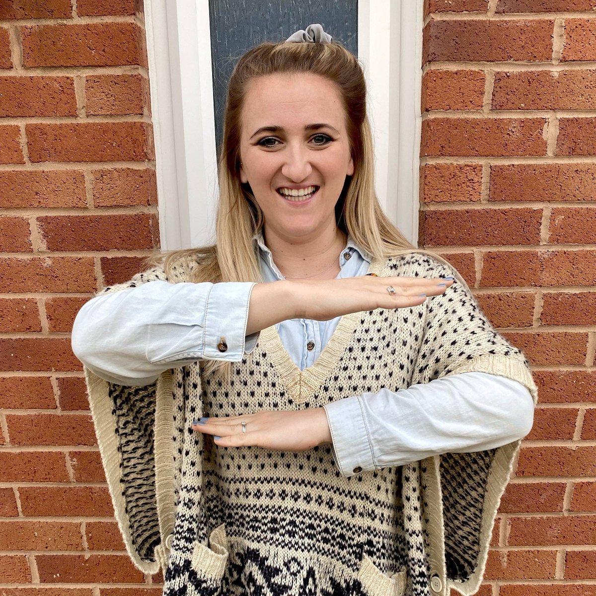 This #internationalwomensday we celebrate the faces behind Merit First who work towards achieving the SDGs 🖤

Meet some of the team including Carlo, Mike (and his daughters) and Marlou who all celebrated today 🙌

#MeritFirst #genderequality #EachforEqual #internationalwomensday