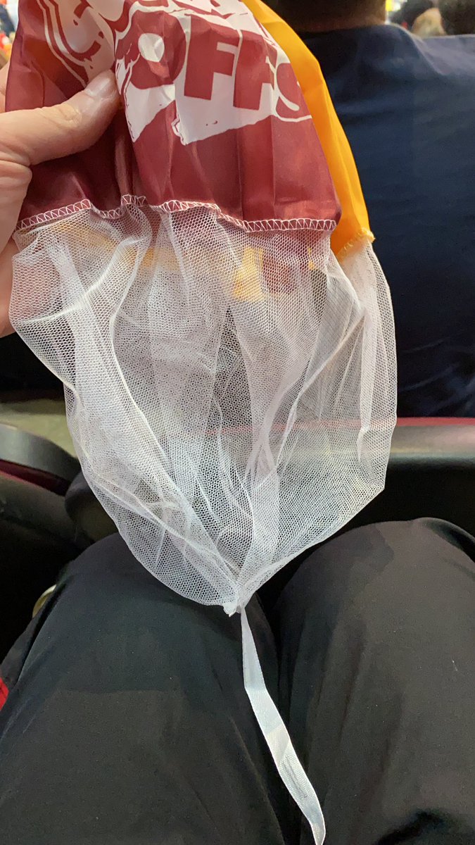 hellholeskates's tweet photo. @cavs what do I do with my parachute?? https://t.co/QsmBrSQMpX