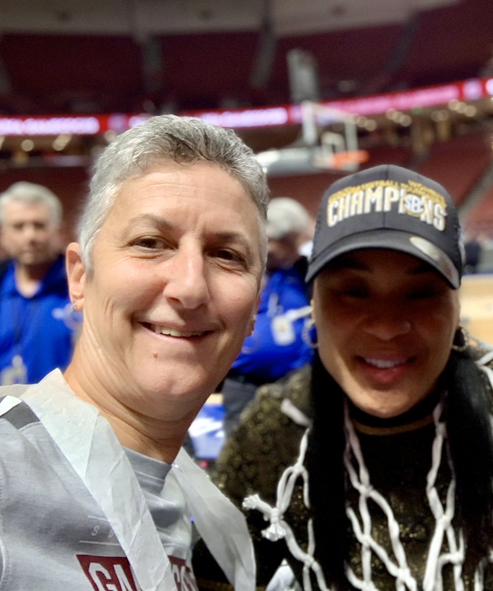 ChitwoodTracy's tweet photo. Deb celebrates with @dawnstaley following another SEC tournament championship! #netlace #myteamisbetterthanyours https://t.co/8yg37IdZPl