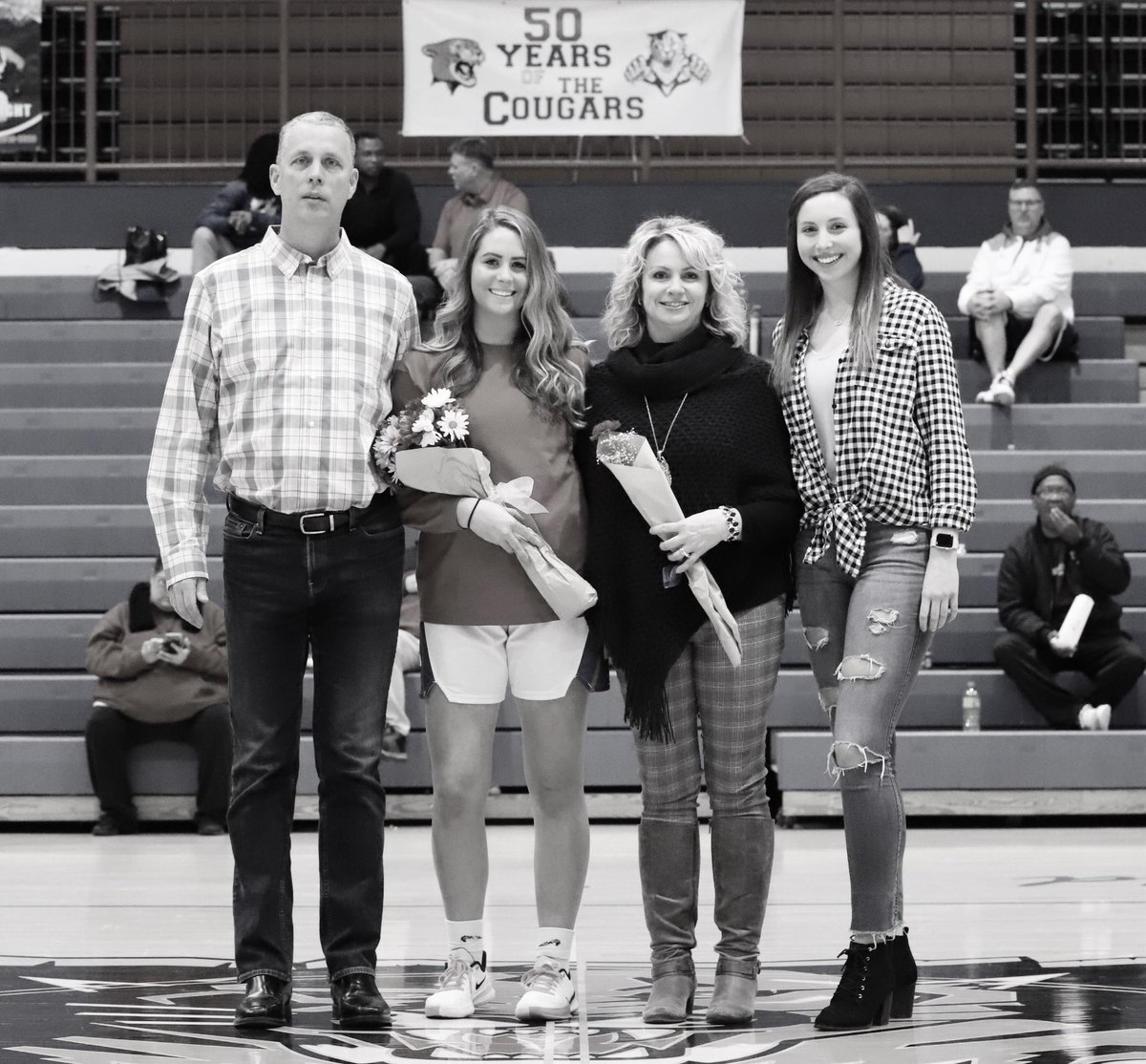 Macey Burcham (@maceymae11) on Twitter photo 