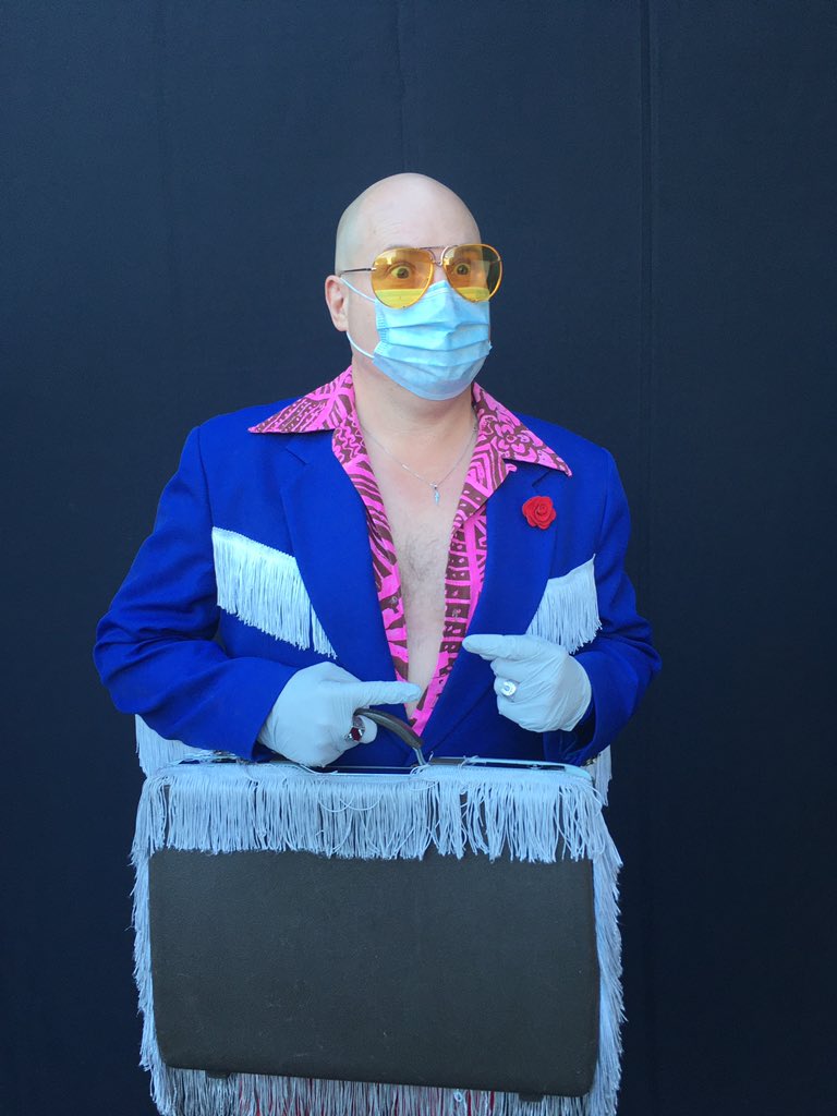 realJackFancy's tweet image. I’m ready for action! I still don’t want to shake your hand! #nohandshake @socaluncensored #jackfancy @SantinoBros