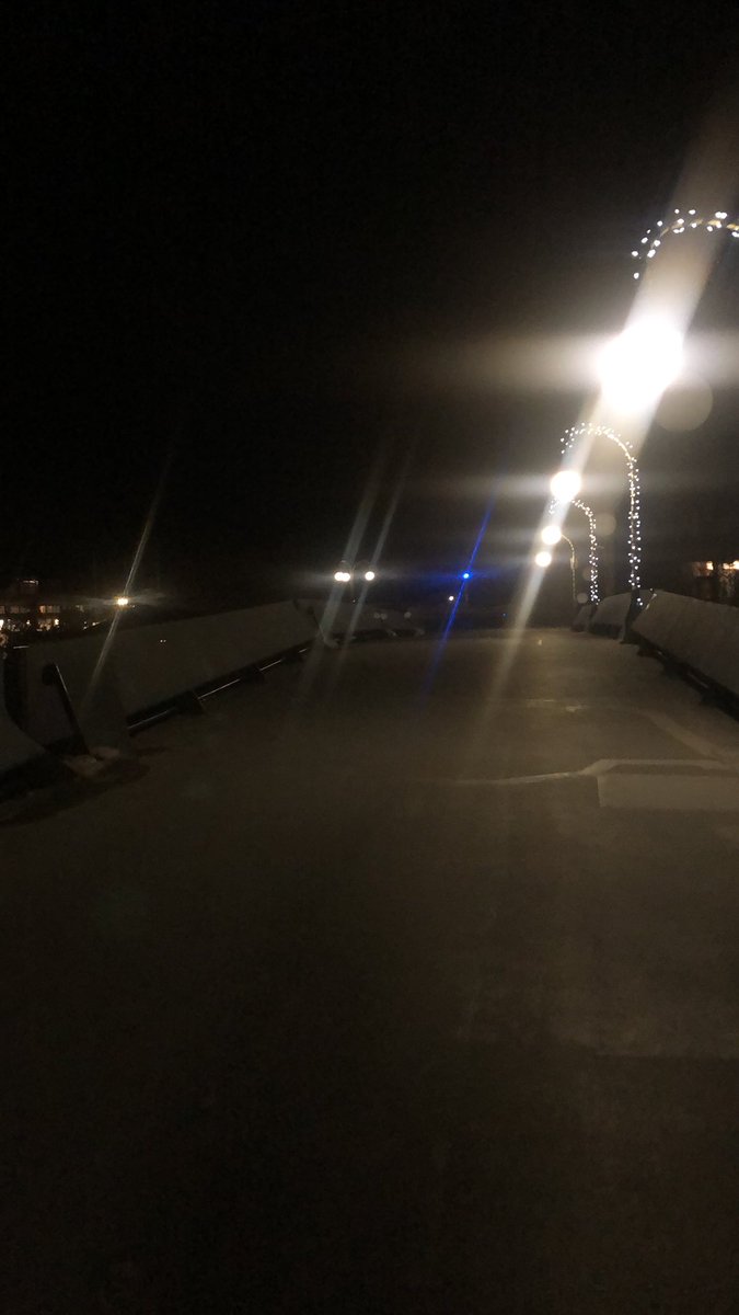 JessicaKulhay's tweet photo. Anyone else feel like the only person on campus when you walk at night? https://t.co/Sxka7Nvd7d
