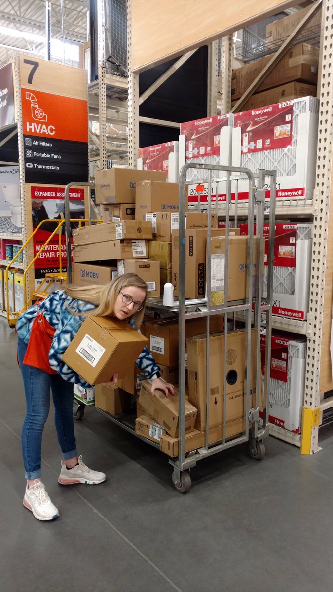 Meet 1️⃣7️⃣7️⃣0️⃣’s newest family member McKenzie!
2 weeks here, cashier certified ☑️,HVAC lead☑️,
Project Loan☑️,Freight ☑️. Homer☑️(of course).
This Lady is setting the bar high! Thanks for all you do!@Samiamndosta <a href="/THDChrisH/">Christopher Holland</a> <a href="/derekfleming/">Derek Fleming</a> <a href="/JERodriguez1217/">Jackie Rodriguez🌹</a> @AimyGriffieth <a href="/tfender13/">tabatha fender</a>
