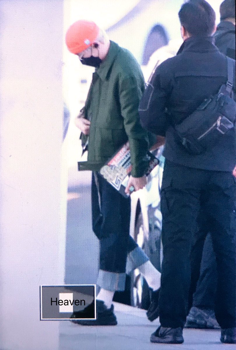 heaven_hell825's tweet photo. 20200309 ICN✈️
#NCT127 #NCT127_KickIt #TAEYONG #태용 
많이 먹어ㅠㅠ https://t.co/48fal0jcp1