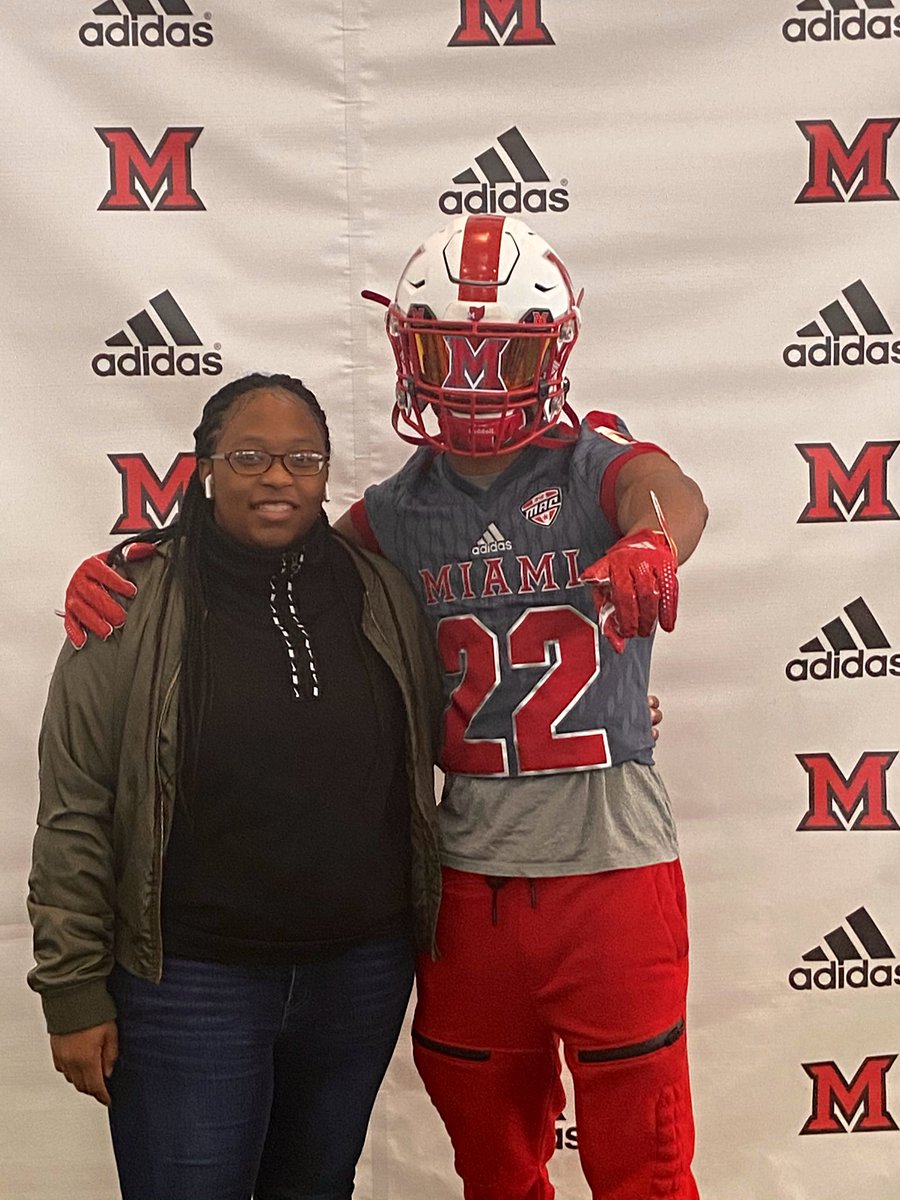 Jovan22x's tweet photo. Another successful junior day thanks @Martin_Miami_HC @CoachBrechin @CoachJohnHauser for a great time in Oxford Ohio!! @EDGYTIM @AllenTrieu https://t.co/GZtrYWazSH